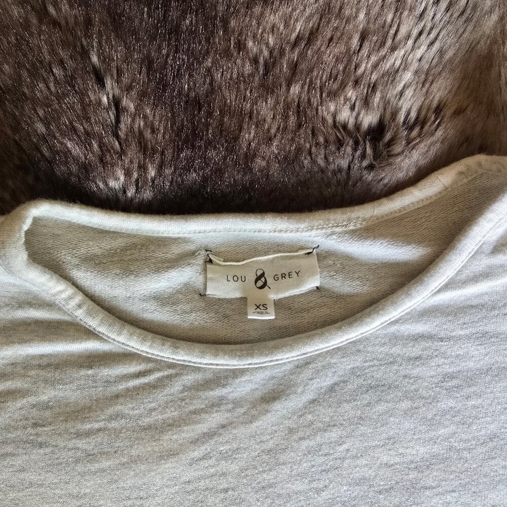 Lou & Grey Signaturesoft Tipped Ruffle Top - Picture 4 of 6